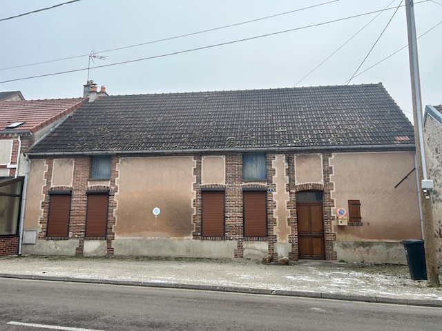 2442 – Maison proche de Romilly-sur-Seine